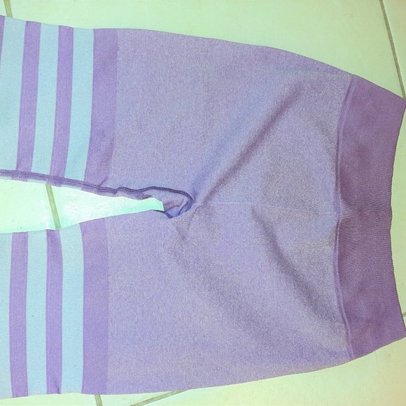 NWT Lavender Seamless Sexy Leggings. - Picture 12 of 13